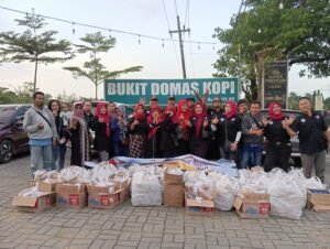 Lagi, DPC Korak Gresik Berbagi Ribuan  Takjil Gratis