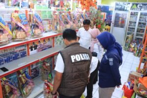 Jelang Lebaran Satgas Pangan Ngawi Cek Bahan Pangan di Sejumlah Supermarket dan Pasar 