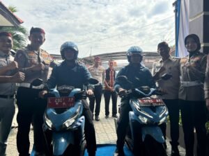 Inovasi Polda Jatim Motor Samsat Dulur Layani Masyarakat Cepat Dekat dan Bersahabat
