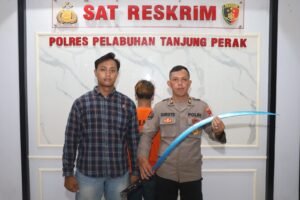 Polres Tanjung Perak Amankan Pemuda Ketua Gangster Durian Runtuh 23 Kedapatan Membawa Senjata Tajam.