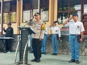 Motivasi Pelajar, Kapolsek Jetis  Jadi Irup di SMK Negeri 1 Jetis