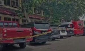 KPK Geledah Tiga Rumah di Tiga Kecamatan Kabupaten Bangkalan