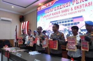 Polres Madiun Kota Berhasil Amankan Pengedar Narkoba dan Sita 1 Kilogram Sabu