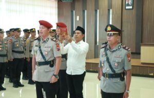 Polres Gresik Gelar Serah Terima Jabatan Kasat Resnarkoba dan Kasat Tahti Polres Gresik