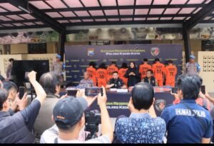 Polres Kediri Kota Berhasil Amankan 4 Wanita Komplotan Pencurian Lintas Provinsi yang Videonya Viral