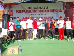 BAPAK CAMAT BLEGA KABUPATEN BANGKALAN MEMIMPIN JALAN SANTAI BERSAMA WARGA DAN MASYARAKAT