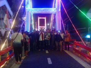 Luar biasa Begitu Cantiknya Dusun Biyodo Desa Beton Gresik Pada Malam Hari dengan cahaya lampu hias