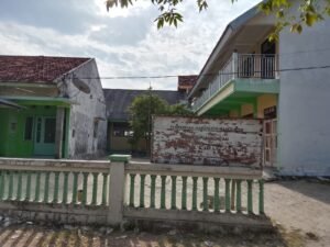 DIDUGA KEPALA SEKOLAH SDN KARANG ANYAR 1 JARANG AKTIF