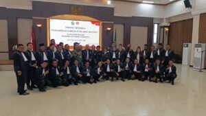 Sejarah Baru Dunia Advokat : PERADIN Jawa Timur Gelar Sumpah Advokat Mandiri Pertama di Pengadilan Tinggi Surabaya