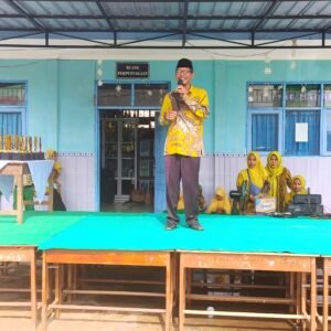 HARI GURU NASIONAL PGRI DAN PEMBERIAN HADIAH LOMBA DI SDN LANGKAP 2 KECAMATAN BURNEH KABUPATEN BANGKALAN JATIM.