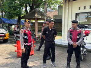 Patroli Kota Presisi Polres Kediri Sasar Bank dan Pasar, Utamakan Keamanan Masyarakat