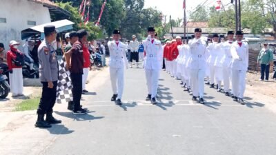PEMERINTAH KECAMATAN LABANG MEMERIAHKAN HUT_RI 81 MENGADAKAN GERAK JALAN UMUM